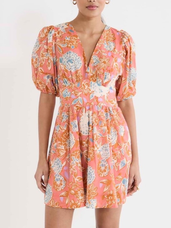 Trovata Dresses & Skirts - NWT TROVATA Gia Mini Dress
in Spiced Dahlia Pink Floral Puff Sleeve